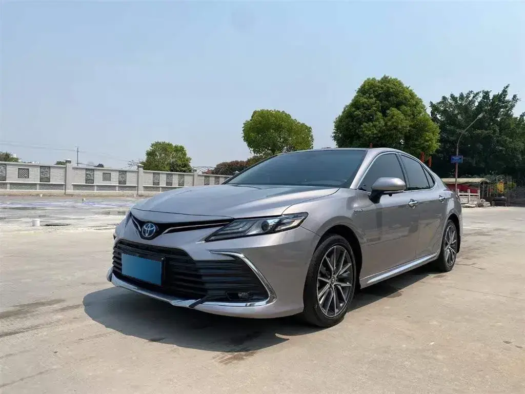 2023 Toyota Camry 2.5L 178HP L4 E-CVT Hybrid 2023 Toyota Camry 2.5L 178HP L4 E-CVT Hybrid
