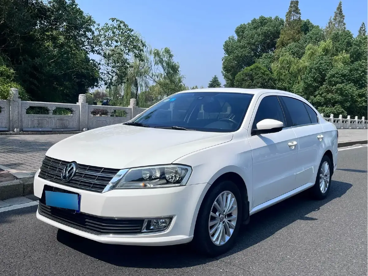 2014 Volkswagen Lavida 1.4T 131HP L4 7DCT
