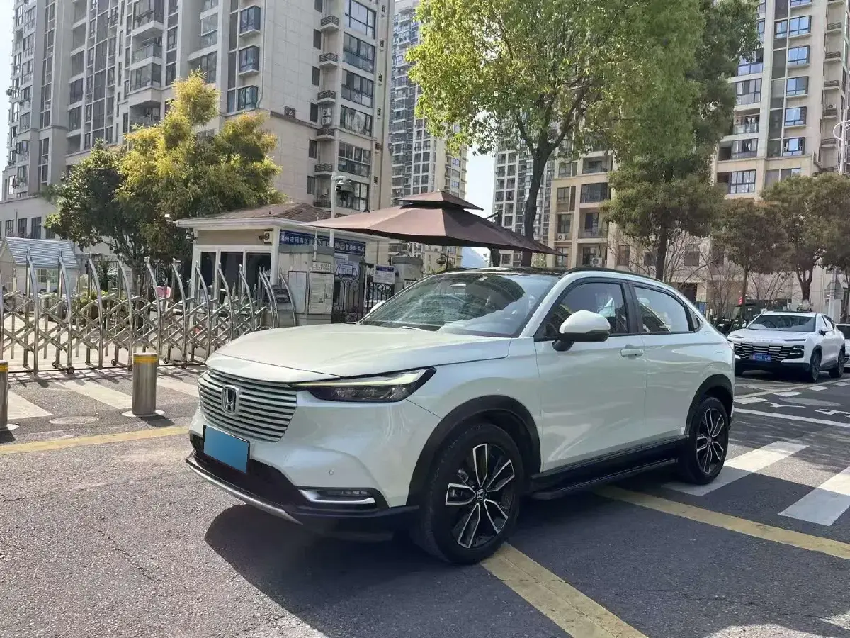 2023 Honda Vezel 1.5L 124HP L4 CVT