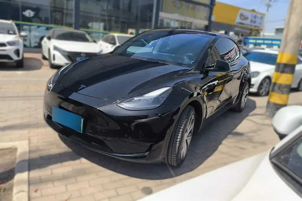 2022 Tesla Model Y BEV 60KWH