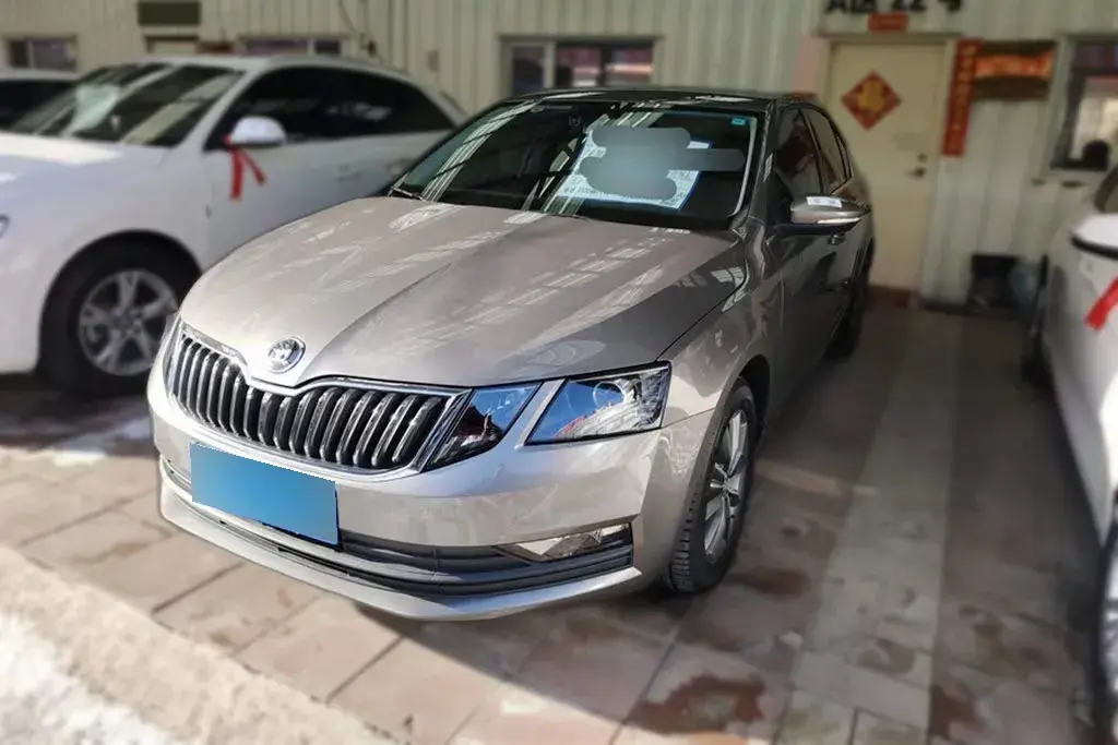 2021 Skoda Octavia 1.5L 113HP L4 6AT