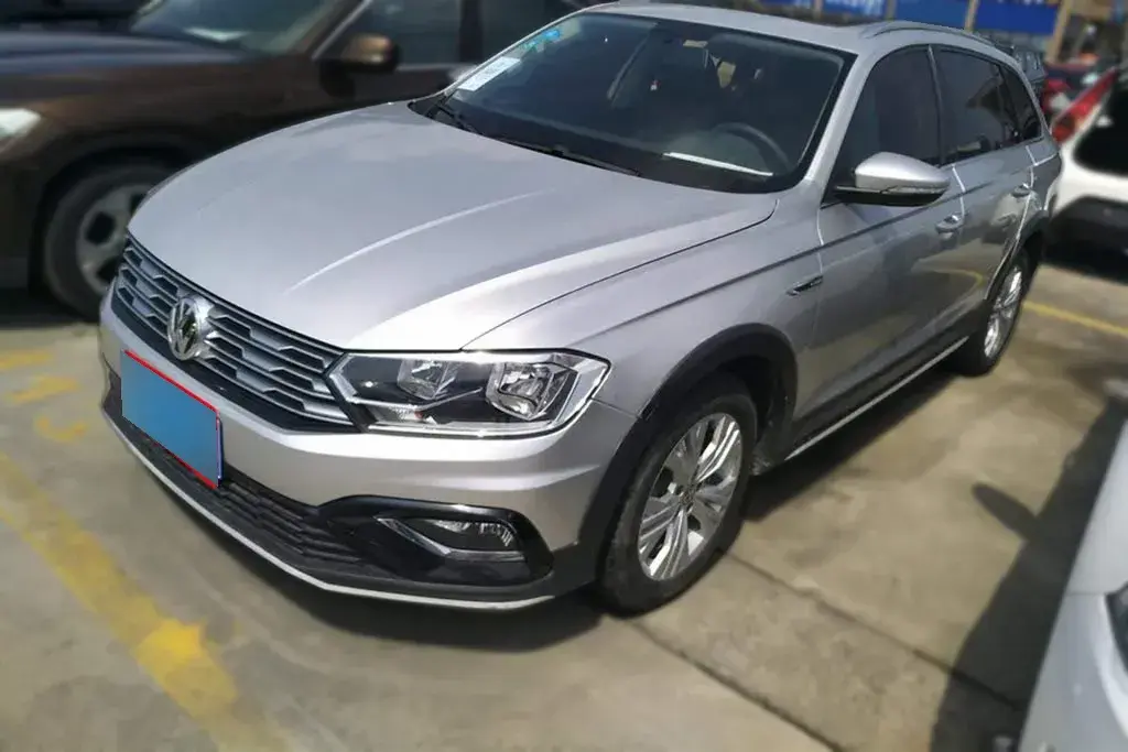 2017 Volkswagen C-Trek 1.6L 110HP L4 6AT