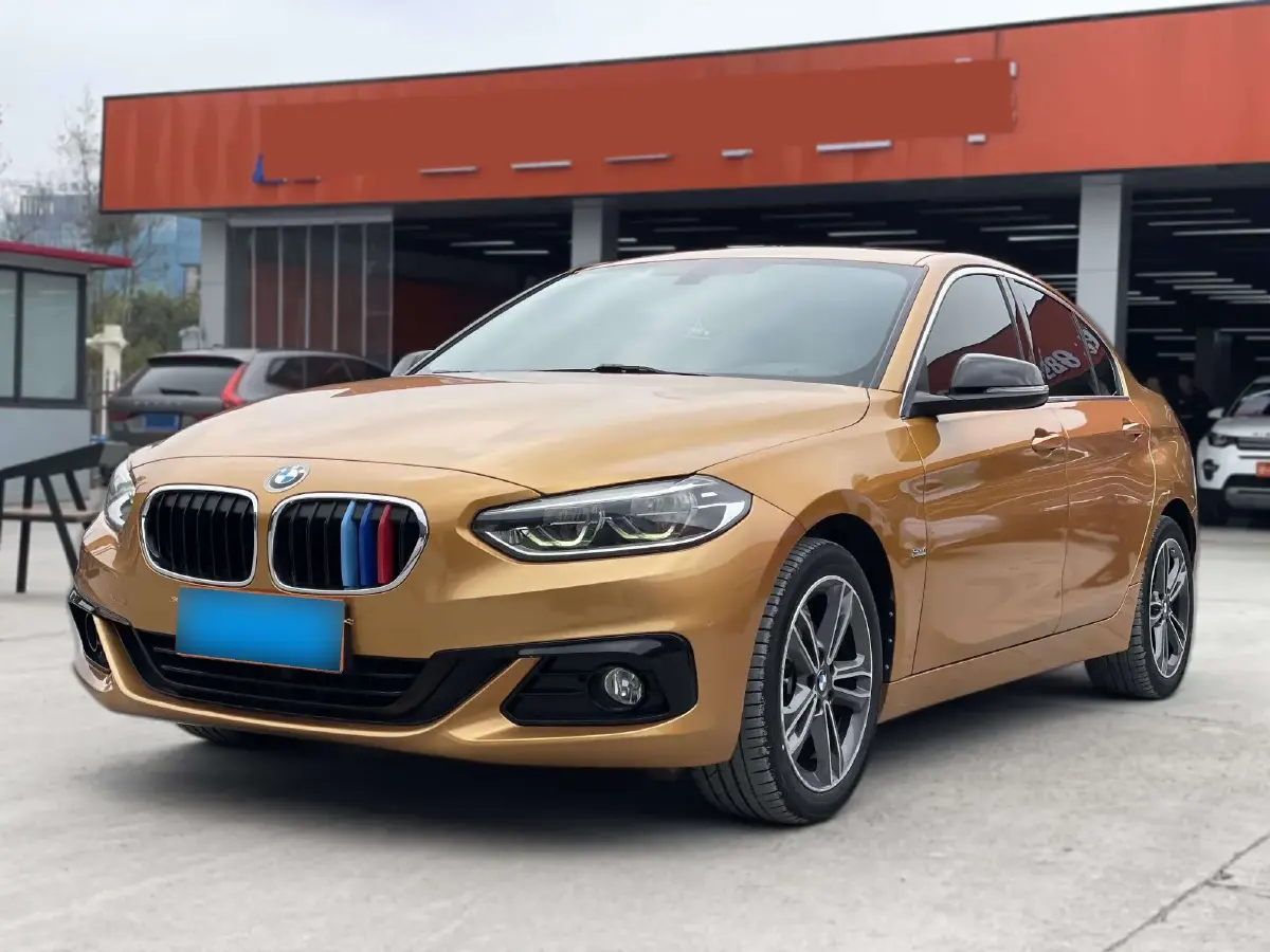2017 BMW 1 Series 1.5T 136HP L3 6AT