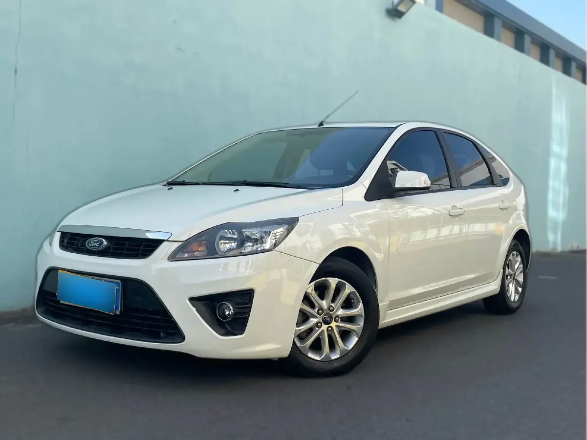 2011 Ford Focus 1.8L 124HP L4 4AT