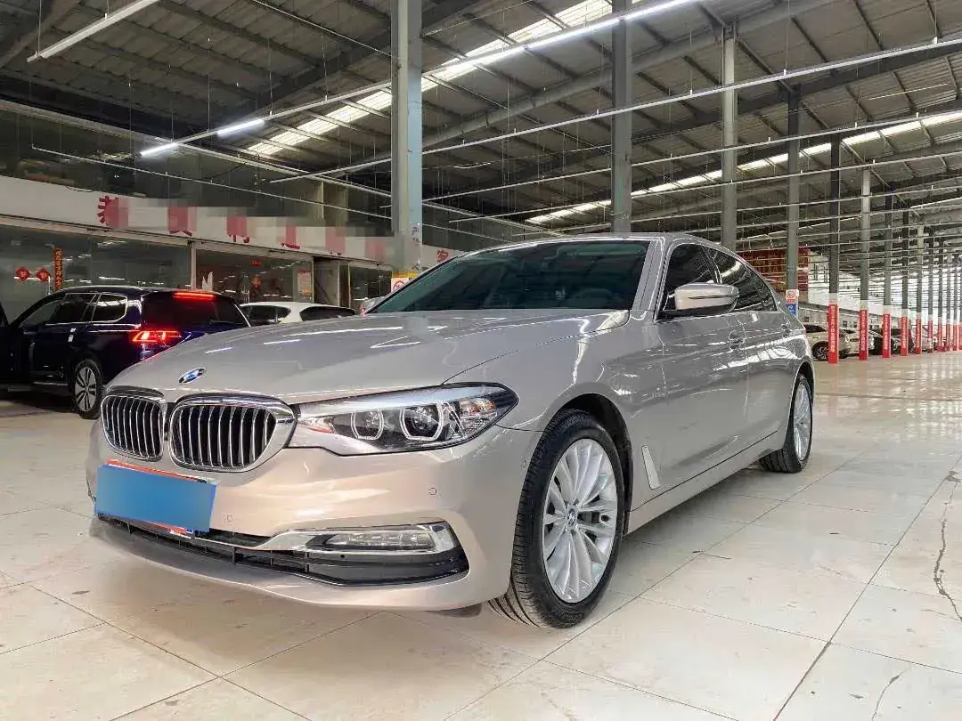 2018 BMW 5 Series 2.0T 252HP L4 8AT