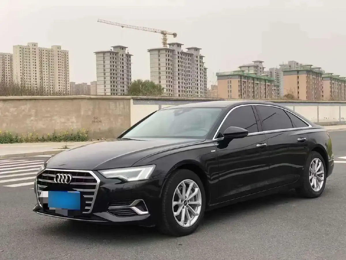 2023 Audi A6L 2.0T 190HP L4 7DCT