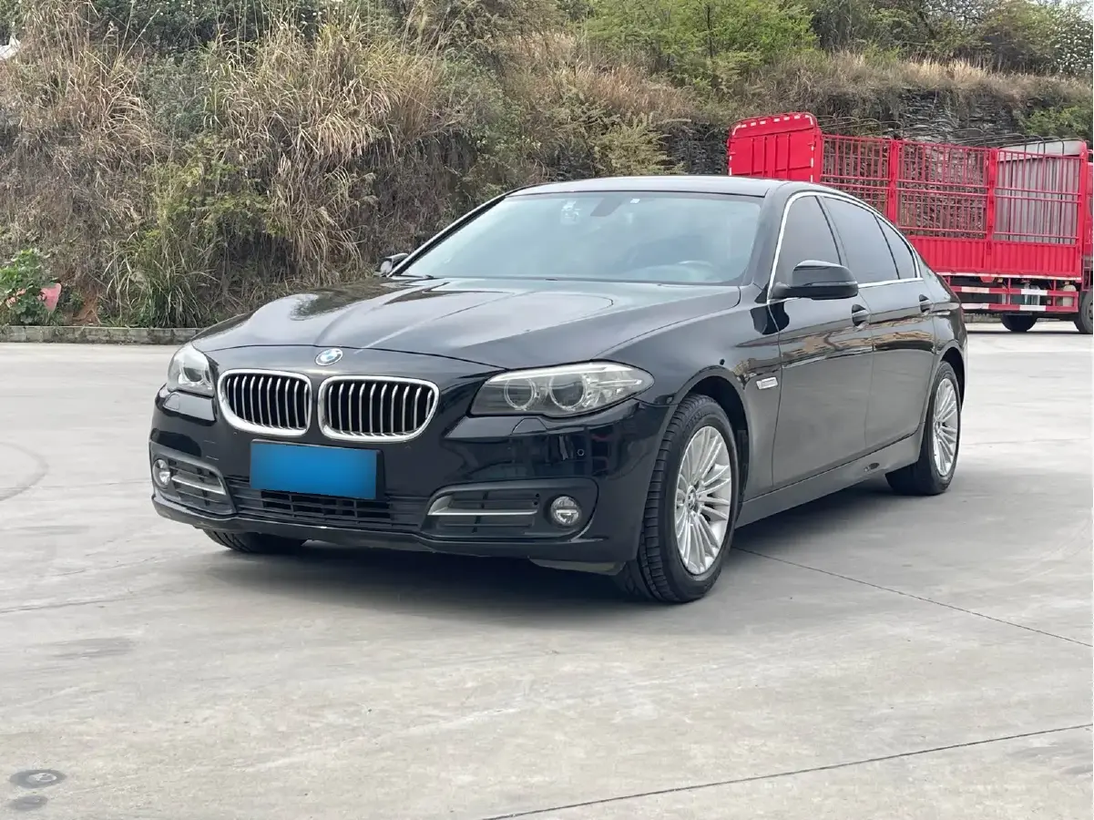 2014 BMW 5 Series 2.0T 218HP L4 8AT