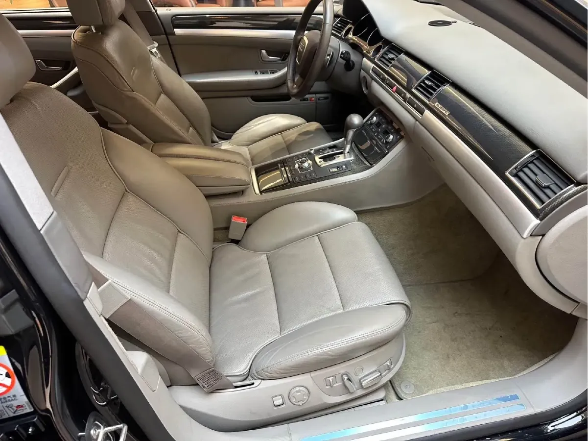2007 Audi S8 5.2L 450HP V10 6AT,autocango,china used car exporter,china ev exporter,chinese used car exporter,chinese used ev exporter