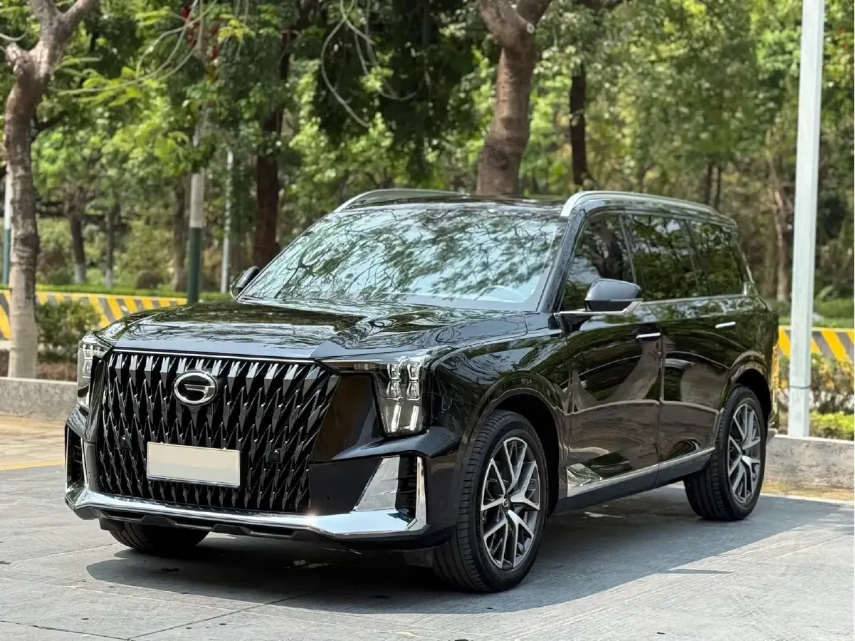 2022 GAC Trumpchi GS8 2.0T 190HP L4 E-CVT Hybrid