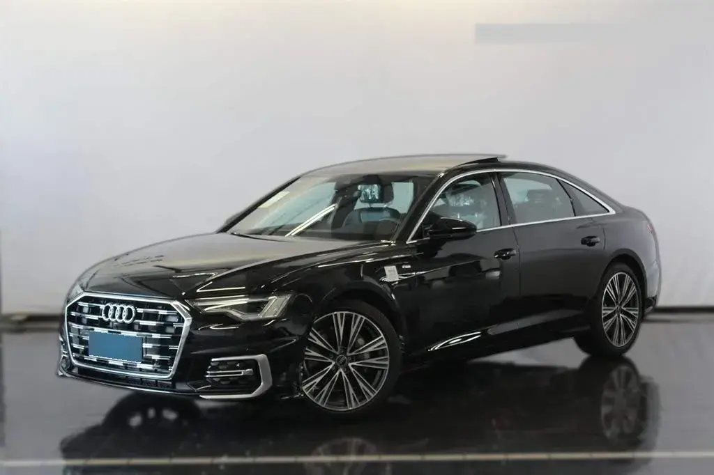 2025 Audi A6L 2.0T 245HP L4 7DCT