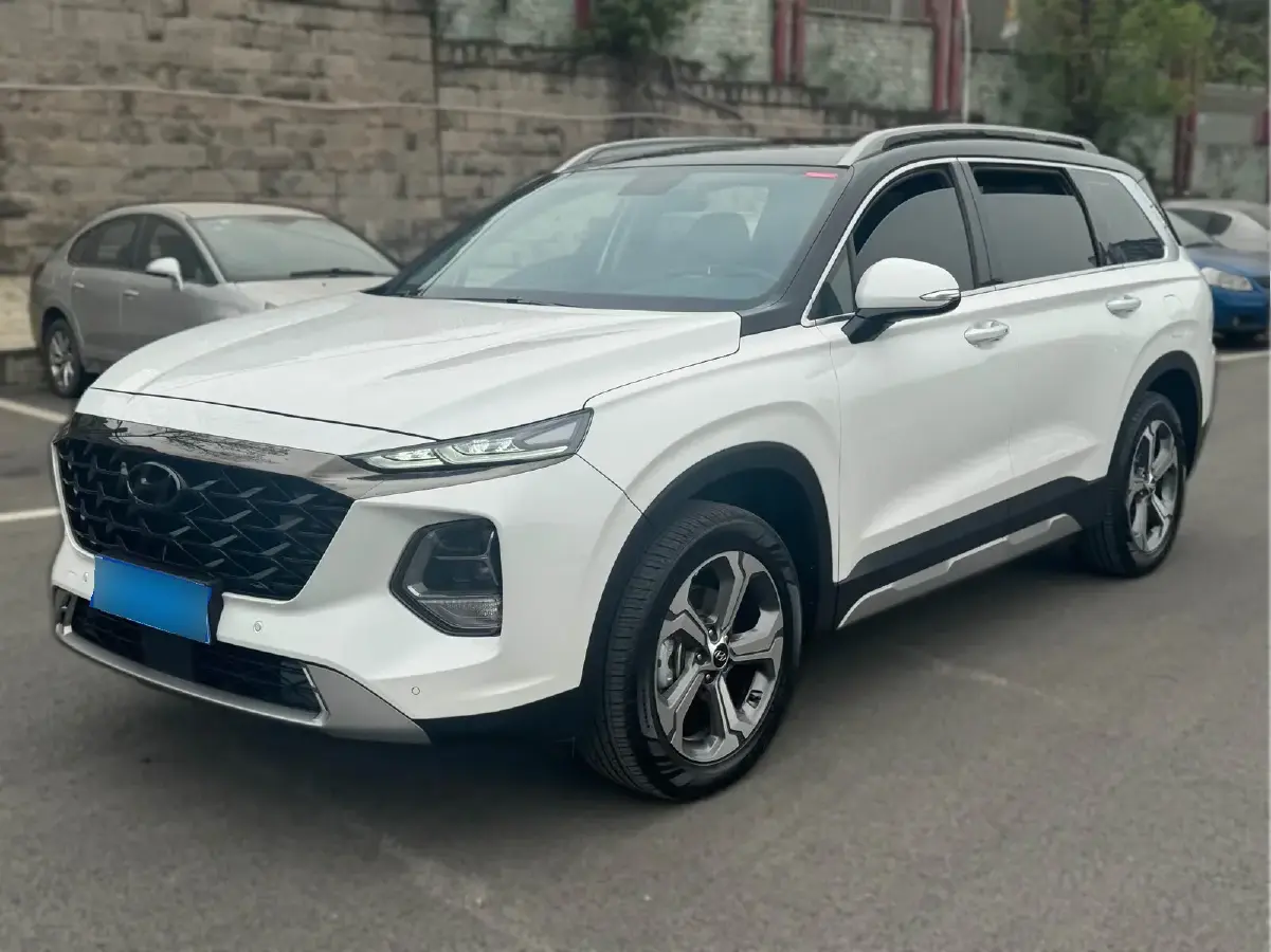 2023 Hyundai Santafe 2.0T 230HP L4 8AT