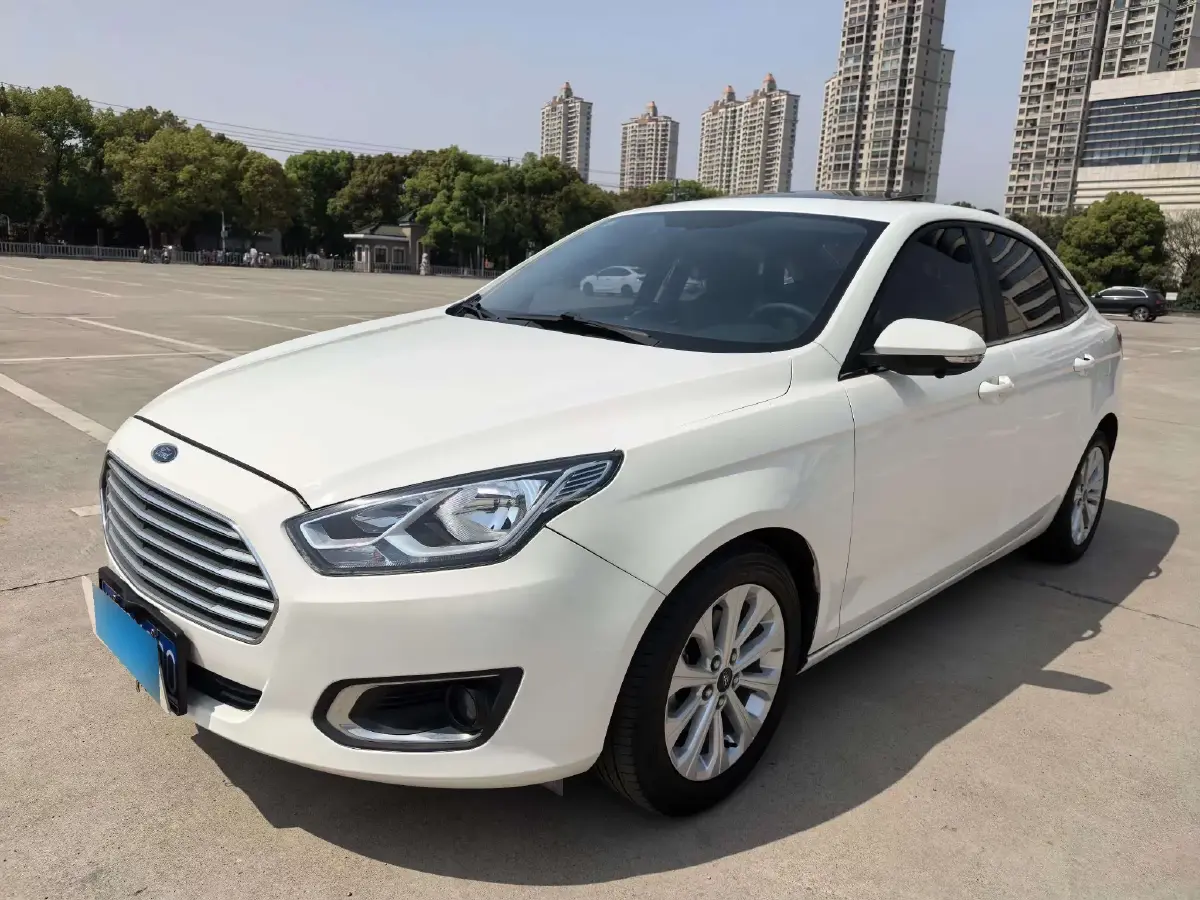 2017 Ford Escort 1.5L 113HP L4 6AT