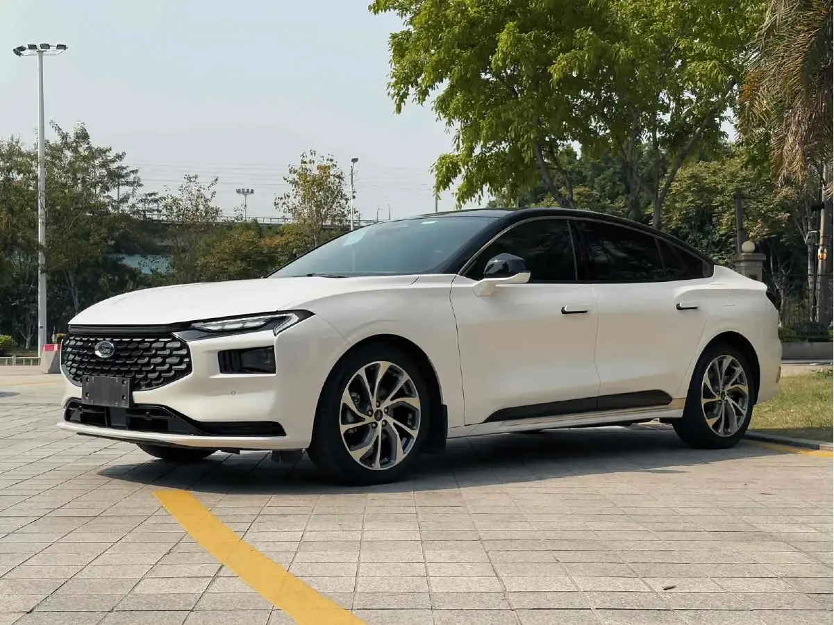 2022 Ford Mondeo 2.0T 238HP L4 8AT