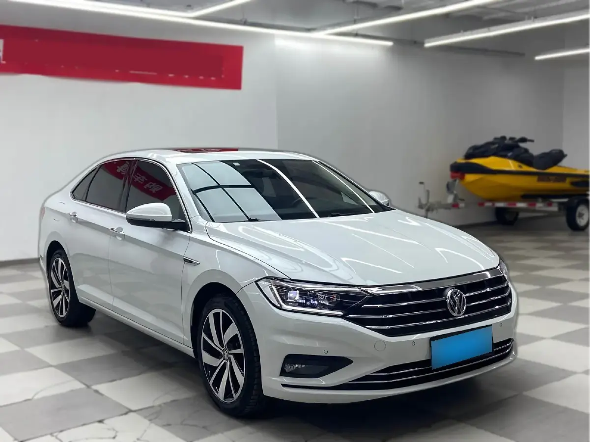 2021 Volkswagen Sagitar 1.4T 150HP L4 7DCT