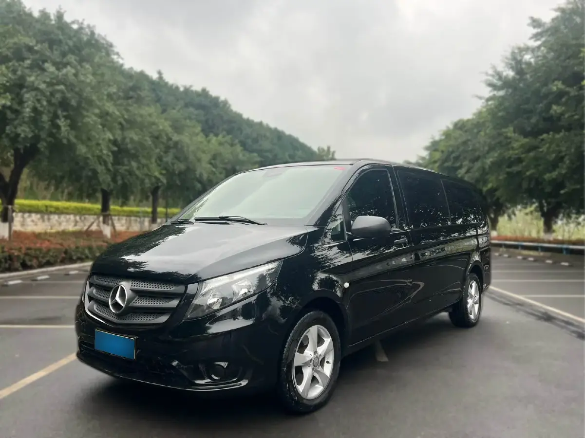 2016 Mercedes-Benz Vito 2.0T 211HP L4 7AT