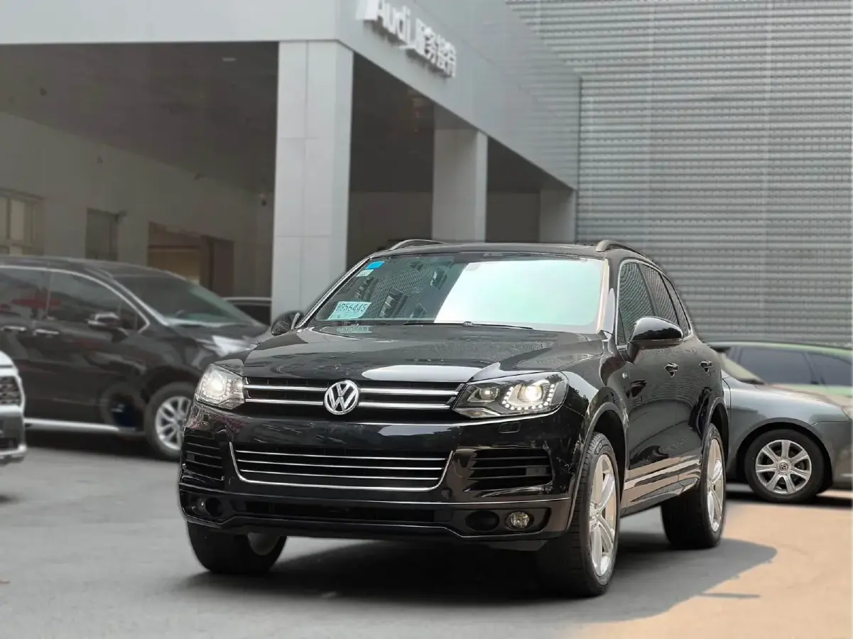 2012 Volkswagen Touareg 3.0T 290HP V6 8AT