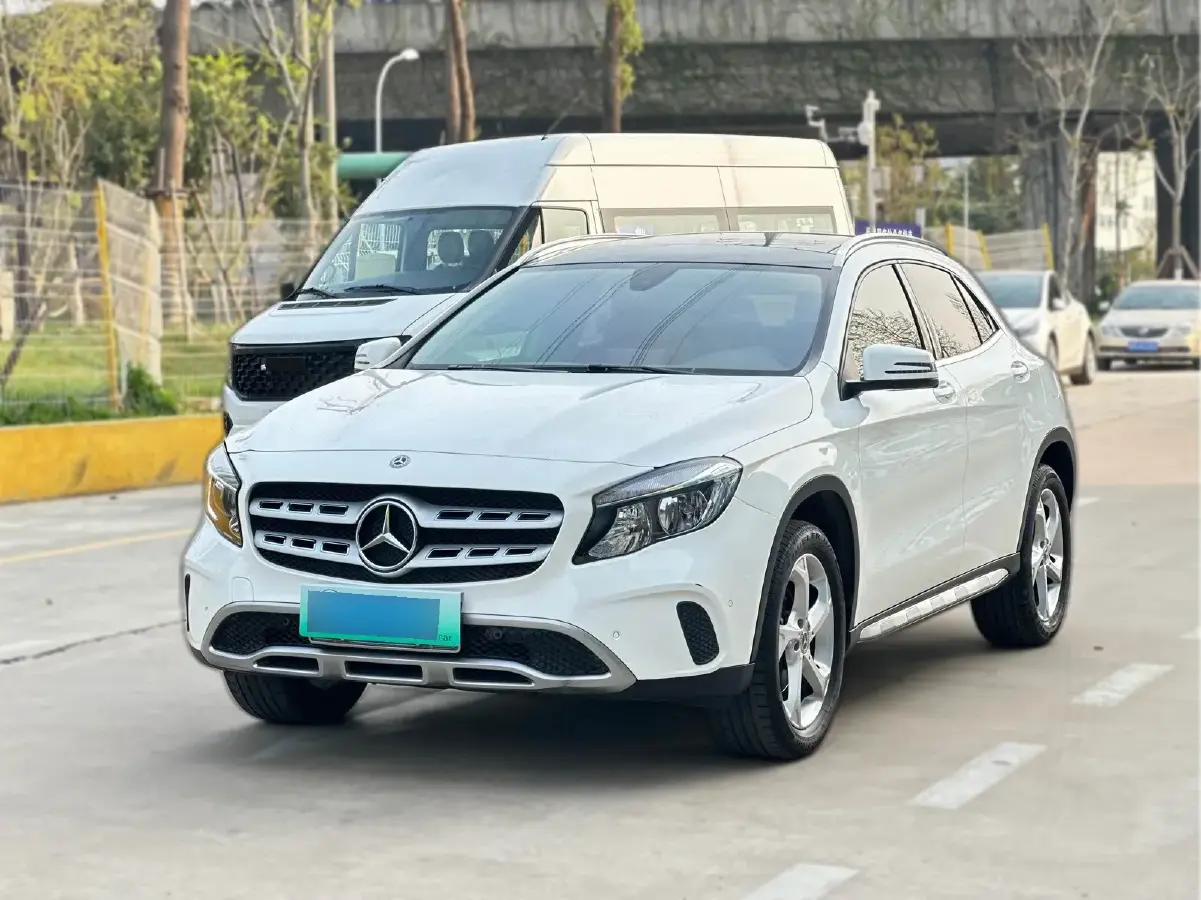 2018 Mercedes-Benz GLA Class 1.6T 156HP L4 7DCT