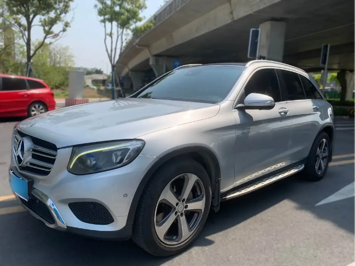2016 Mercedes-Benz GLC Class 2.0T 245HP L4 9AT