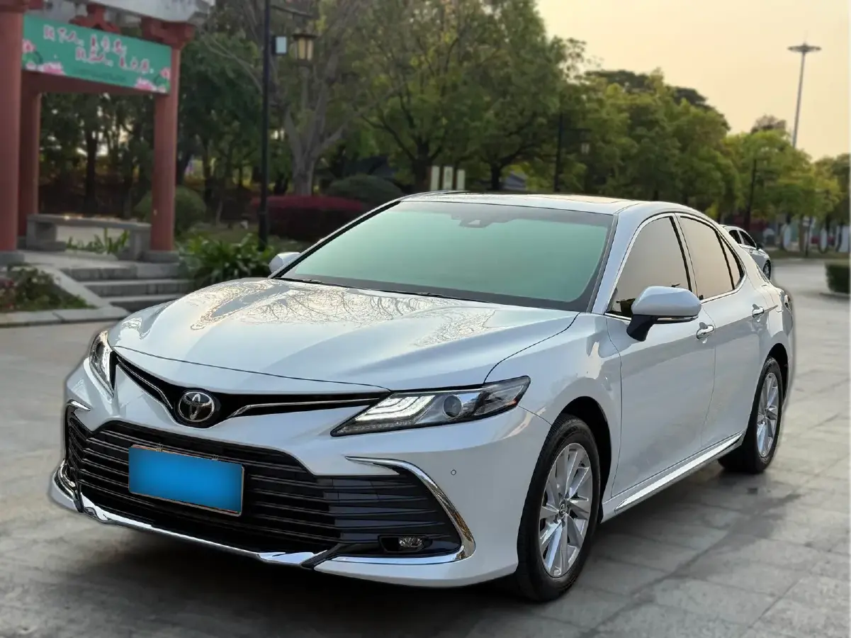 2023 Toyota Camry 2.0L 177HP L4 CVT