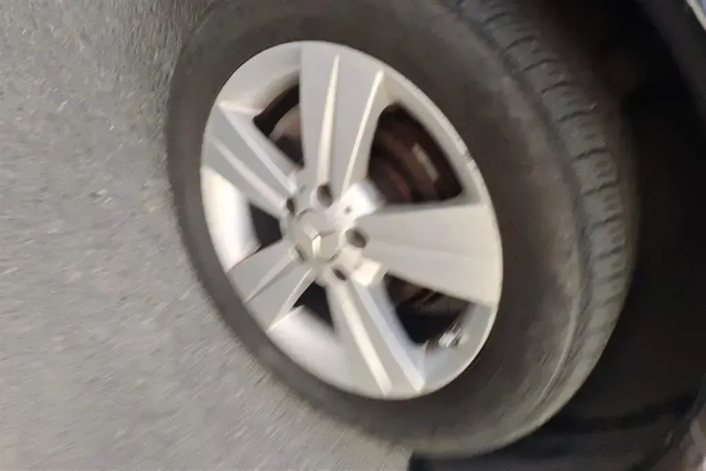 2011 Mercedes-Benz Viano 2.5L 190HP V6 5AT,autocango,china used car exporter,china ev exporter,chinese used car exporter,chinese used ev exporter