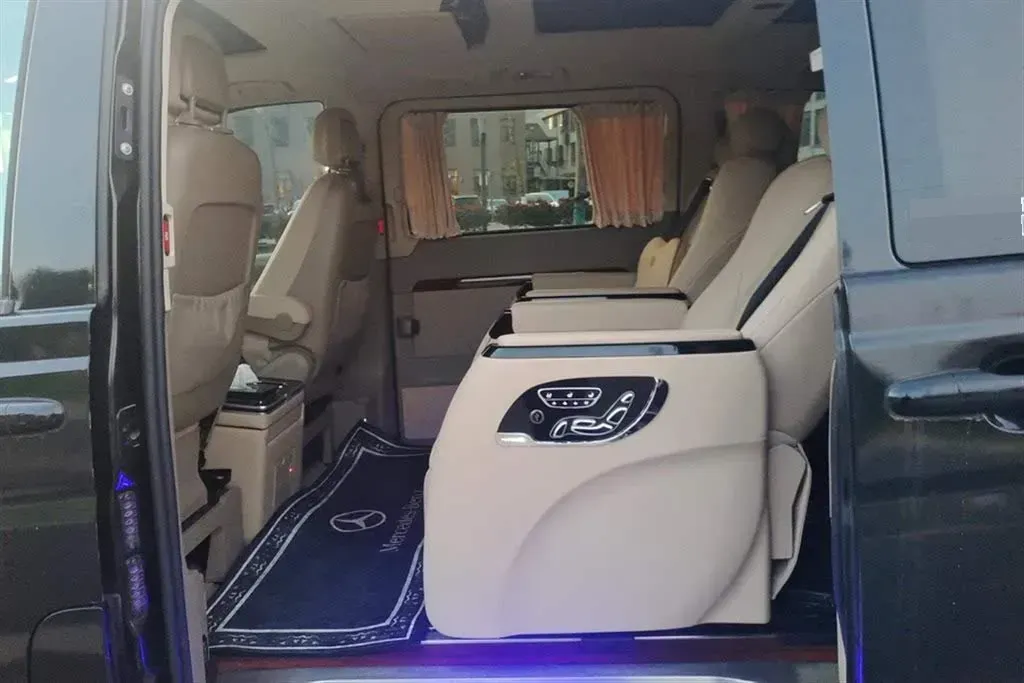 2011 Mercedes-Benz Viano 2.5L 190HP V6 5AT,autocango,china used car exporter,china ev exporter,chinese used car exporter,chinese used ev exporter