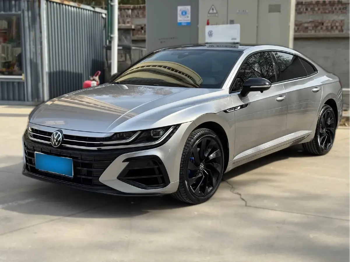 2024 Volkswagen CC 2.0T 220HP L4 7DCT