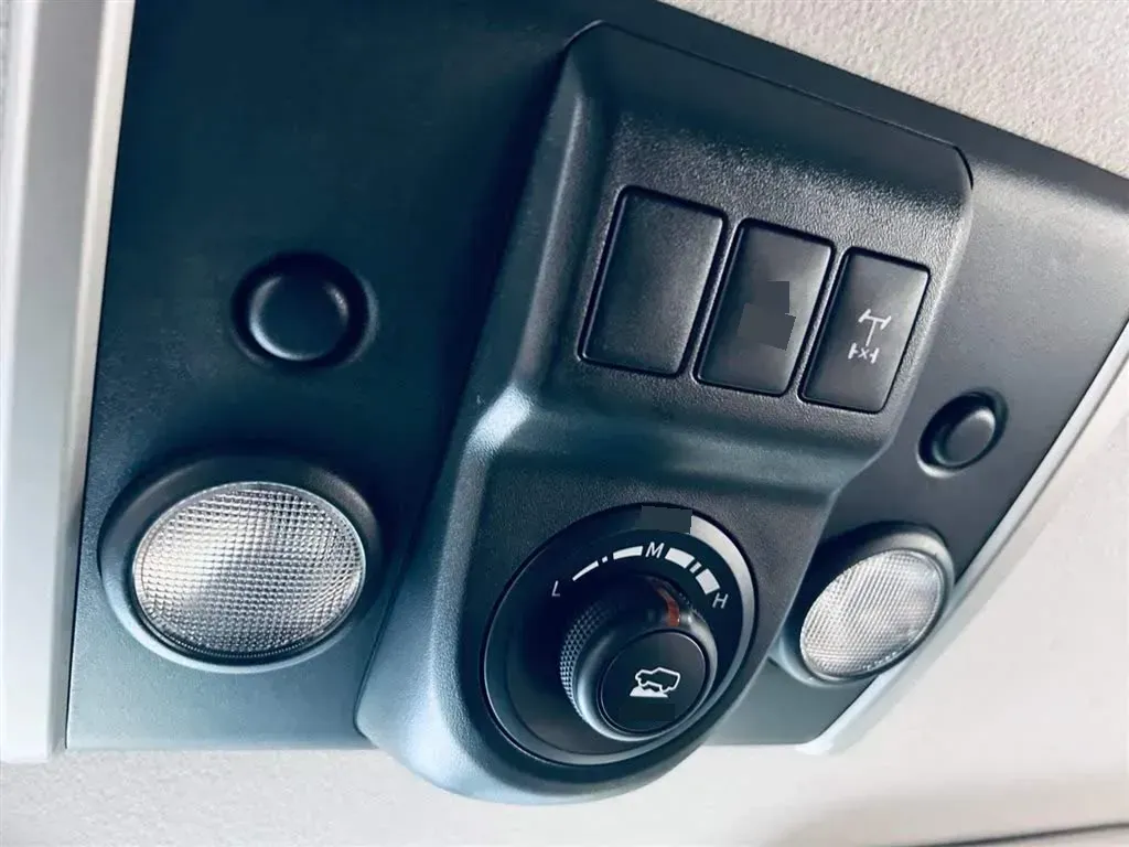 2013 Toyota FJ Cruiser 4.0L 272HP V6 5AT,autocango,china used car exporter,china ev exporter,chinese used car exporter,chinese used ev exporter