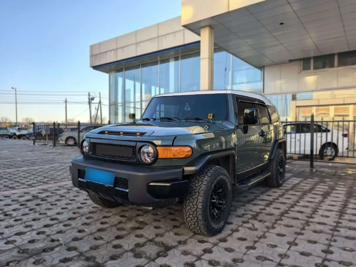 2011 Toyota FJ Cruiser 4.0L 272HP V6 5AT
