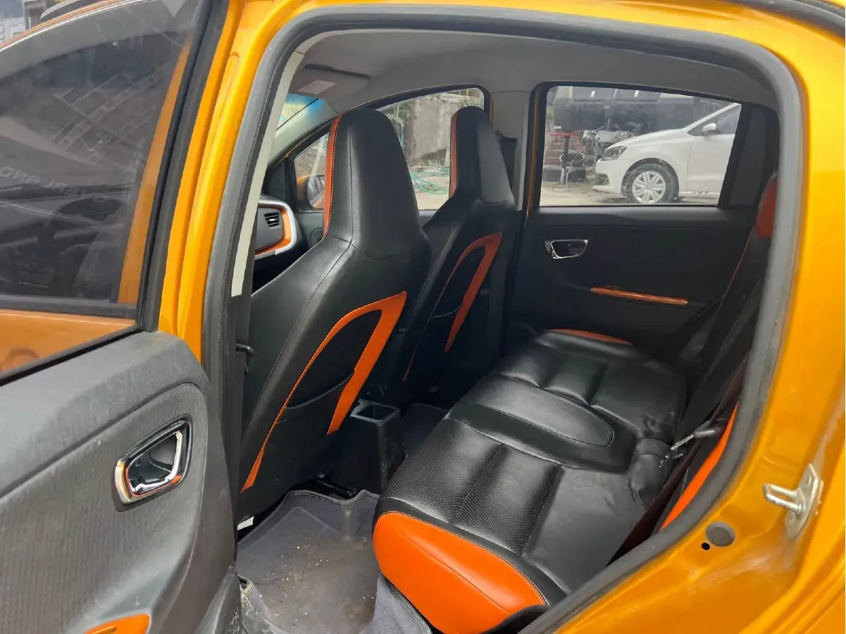 2017 Geely Vision X1 1.3L 88HP L4 5MT,autocango,china used car exporter,china ev exporter,chinese used car exporter,chinese used ev exporter