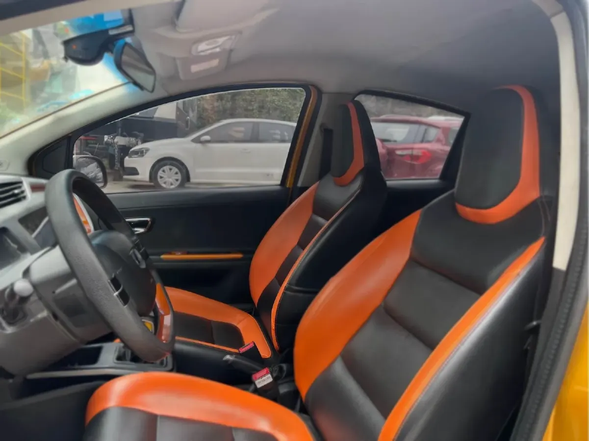 2017 Geely Vision X1 1.3L 88HP L4 5MT,autocango,china used car exporter,china ev exporter,chinese used car exporter,chinese used ev exporter