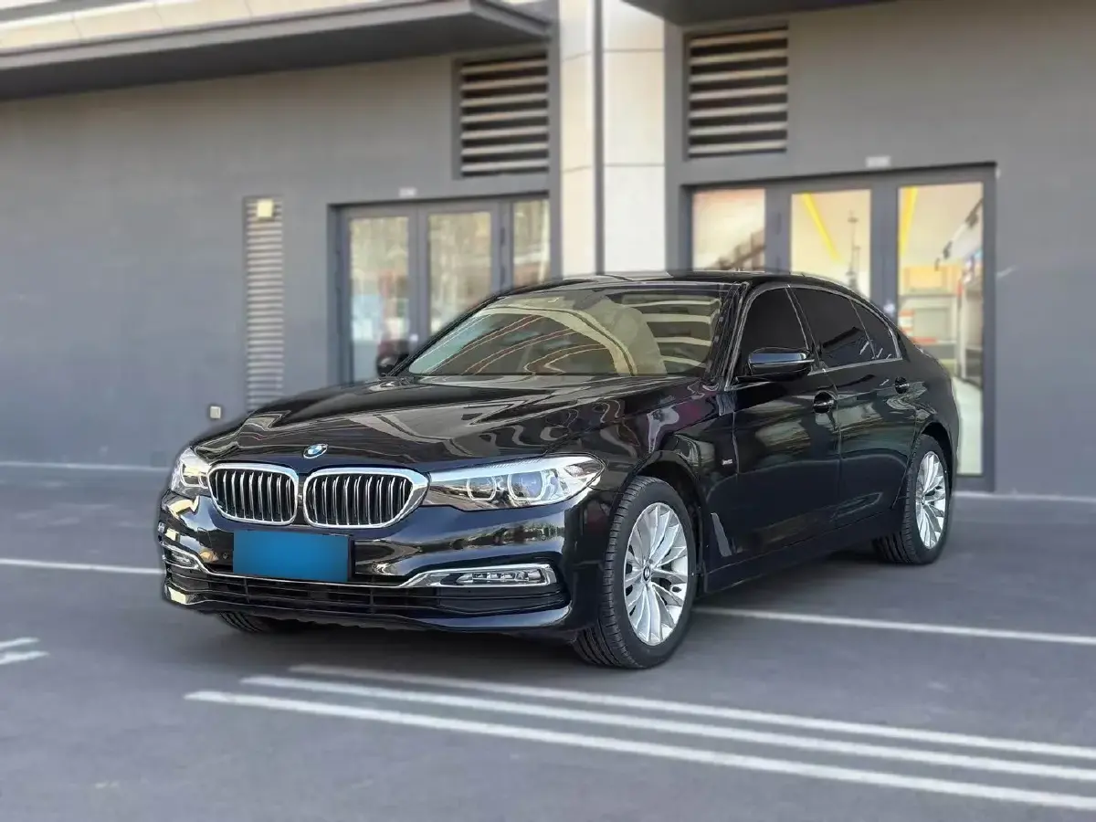 2018 BMW 5 Series 2.0T 184HP L4 8AT