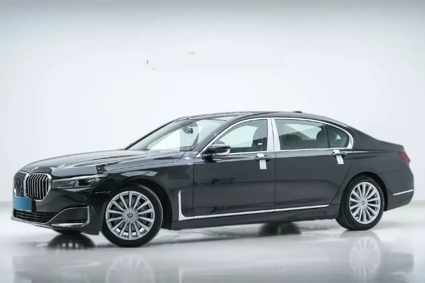 2019 BMW 7 Series 2.0T 265HP L4 8AT