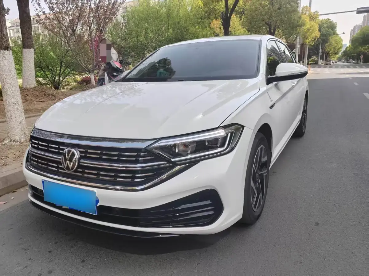 2023 Volkswagen Sagitar 1.4T 150HP L4 7DCT