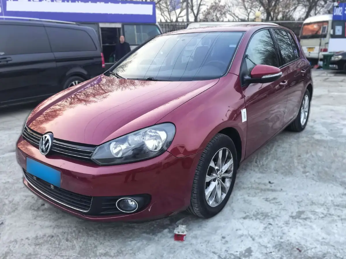 2012 Volkswagen Golf 1.6L 105HP L4 6AT