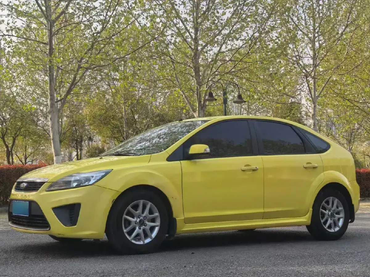 2009 Ford Focus 1.8L 124HP L4 5MT