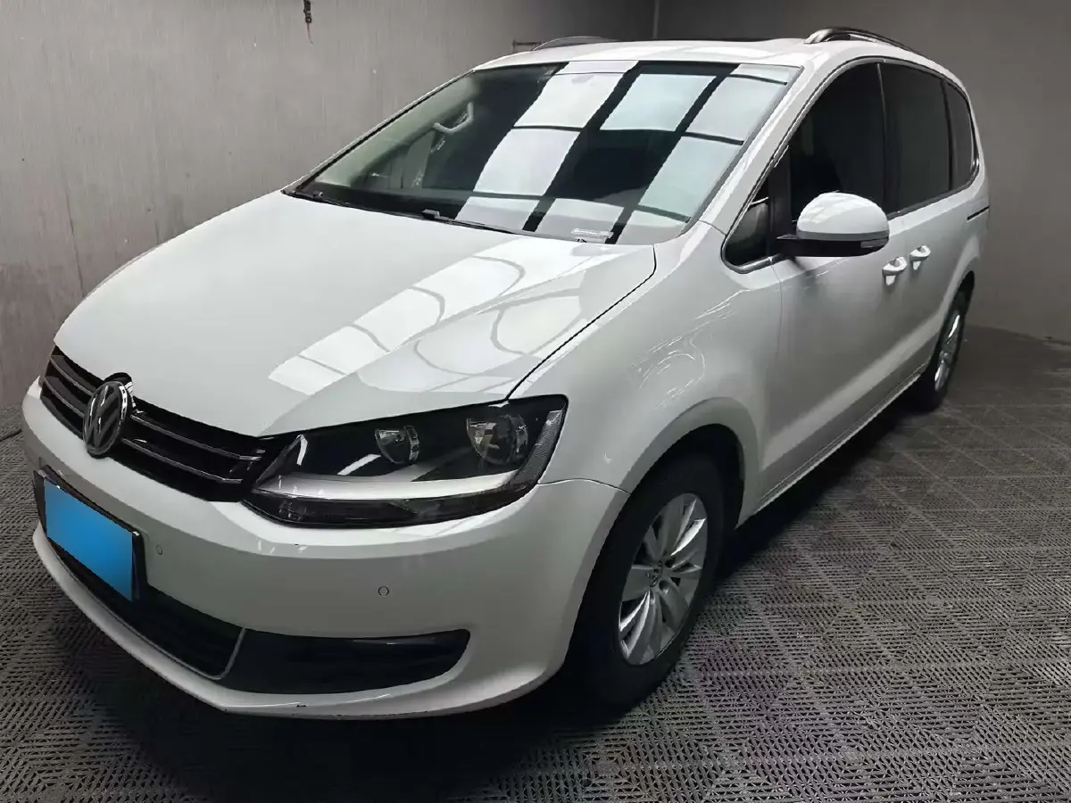 2016 Volkswagen Sharan 1.4T 150HP L4 6DCT