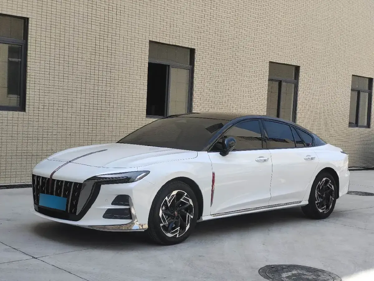2024 HongQi H6 2.0T 252HP L4 8AT