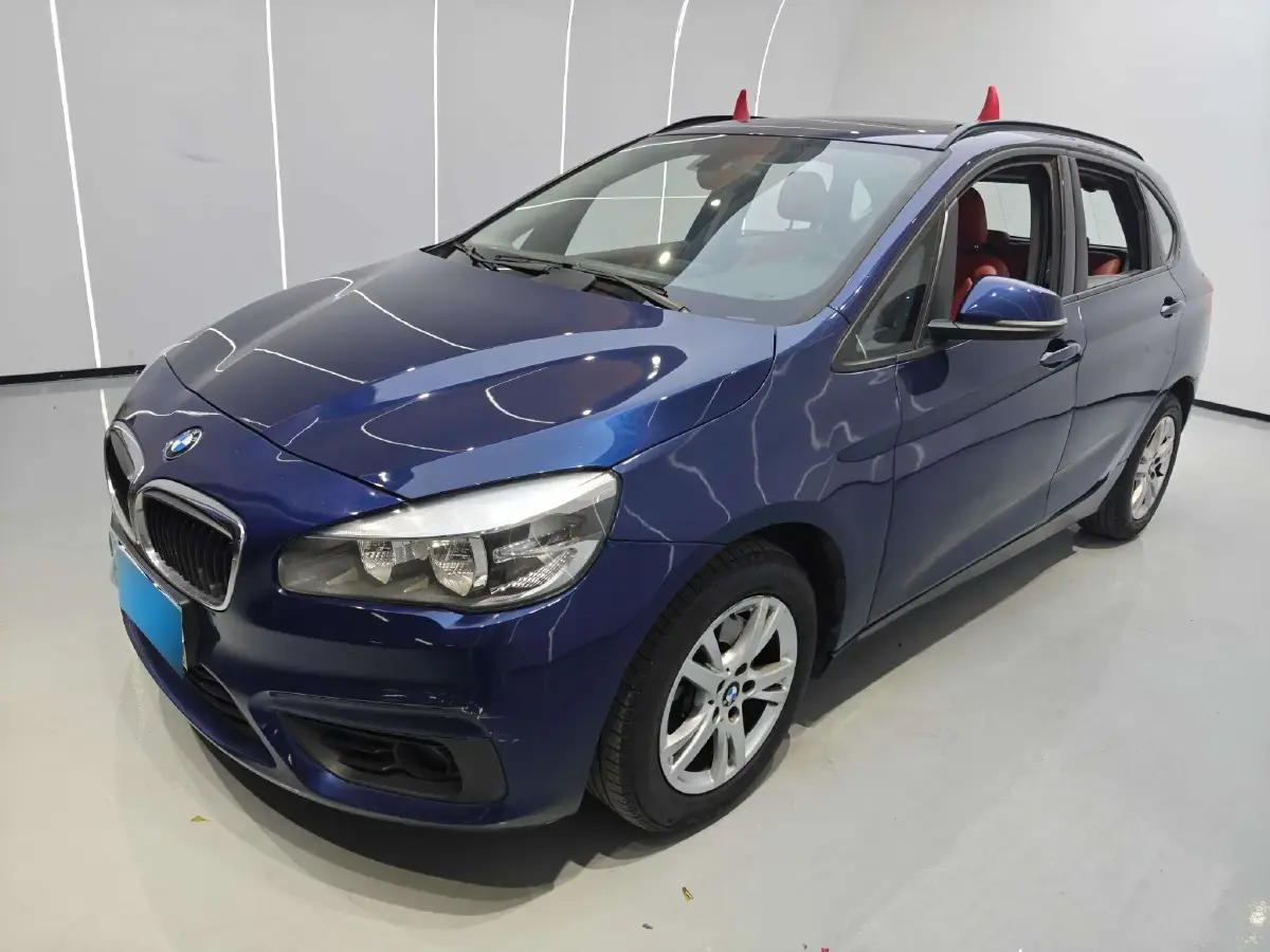 2015 BMW 2 Series Wagon 1.5T 136HP L3 6AT