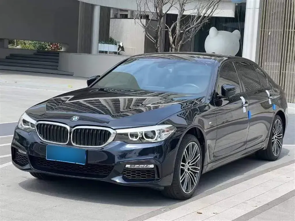 2018 BMW 5 Series 2.0T 252HP L4 8AT