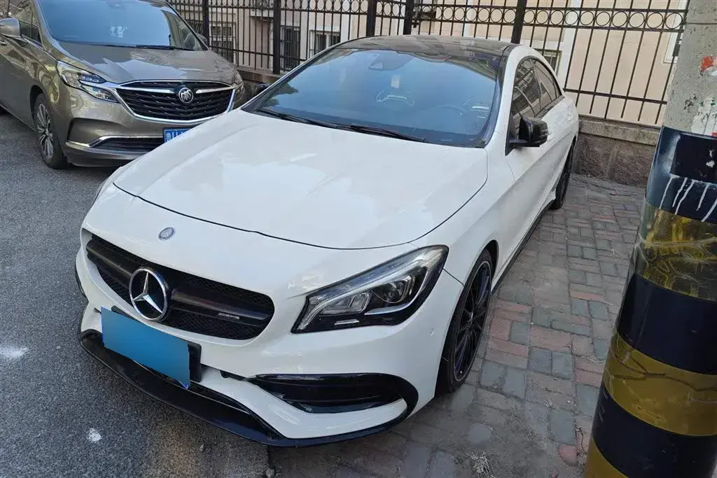 2017 Mercedes-Benz CLA AMG 2.0T 381HP L4 7DCT