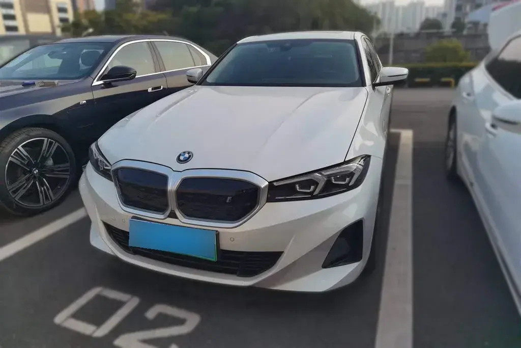 2022 BMW i3 BEV 70KWH