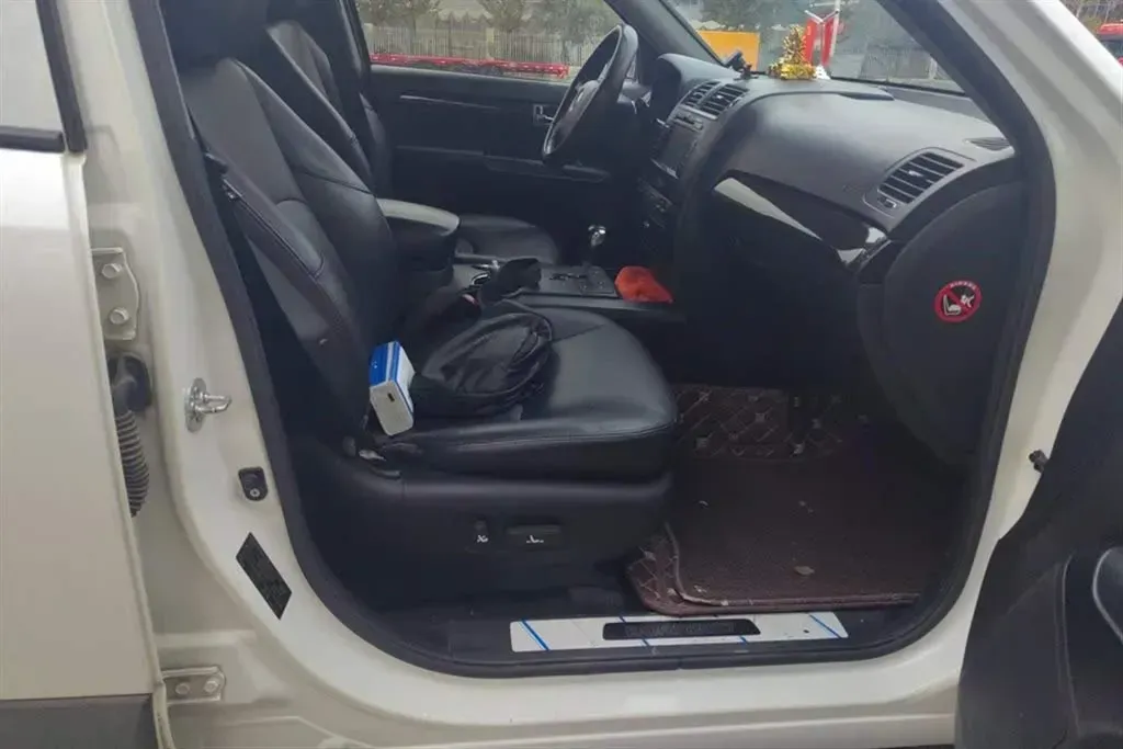 2013 Kia Borrego 3.8L 274HP V6 5AT,autocango,china used car exporter,china ev exporter,chinese used car exporter,chinese used ev exporter