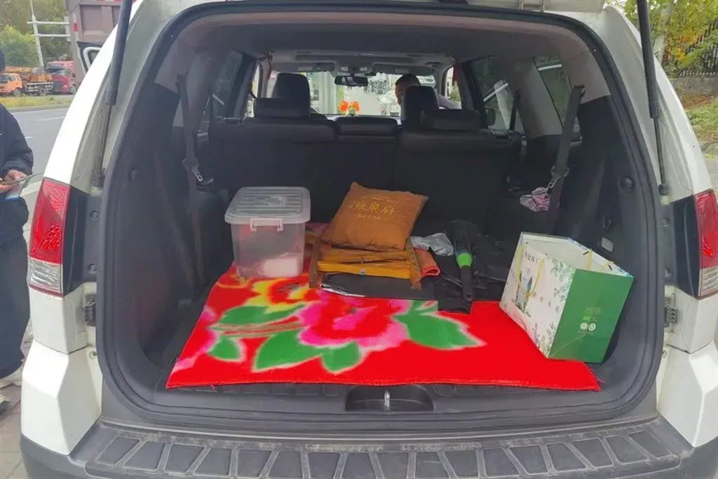 2013 Kia Borrego 3.8L 274HP V6 5AT,autocango,china used car exporter,china ev exporter,chinese used car exporter,chinese used ev exporter