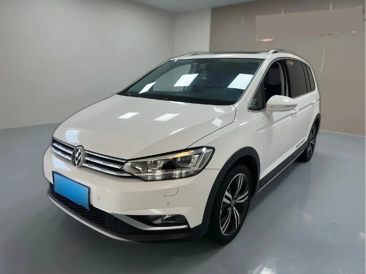 2021 Volkswagen Touran 1.4T 150HP L4 7DCT