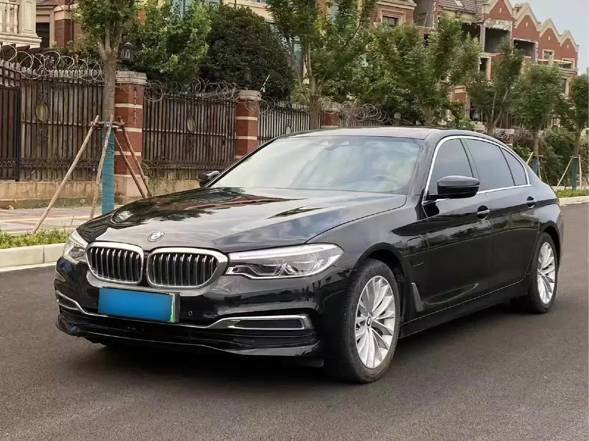 2020 BMW 5 Series 2.0T 184HP L4 8AT PHEV 13KWH