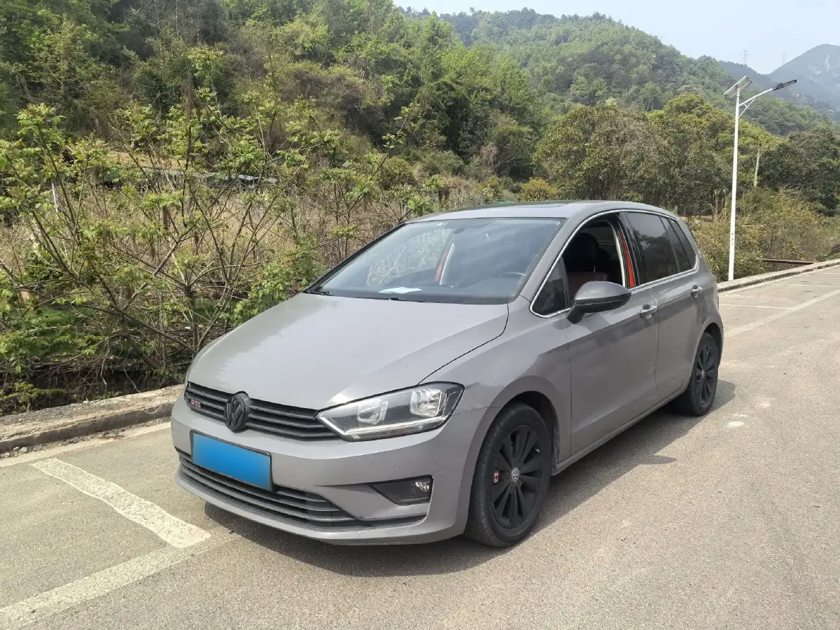 2016 Volkswagen Golf Sportsvan 1.4T 131HP L4 7DCT