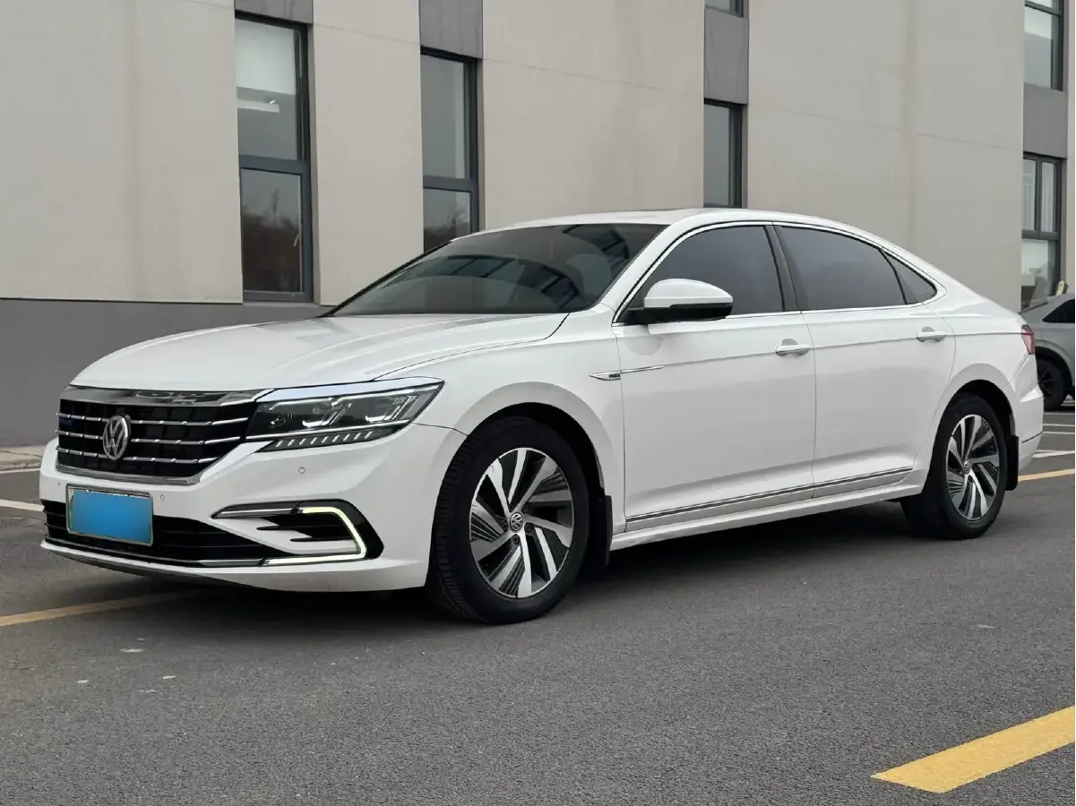 2019 Volkswagen Passat 1.4T 150HP L4 6DCT PHEV 12.1KWH
