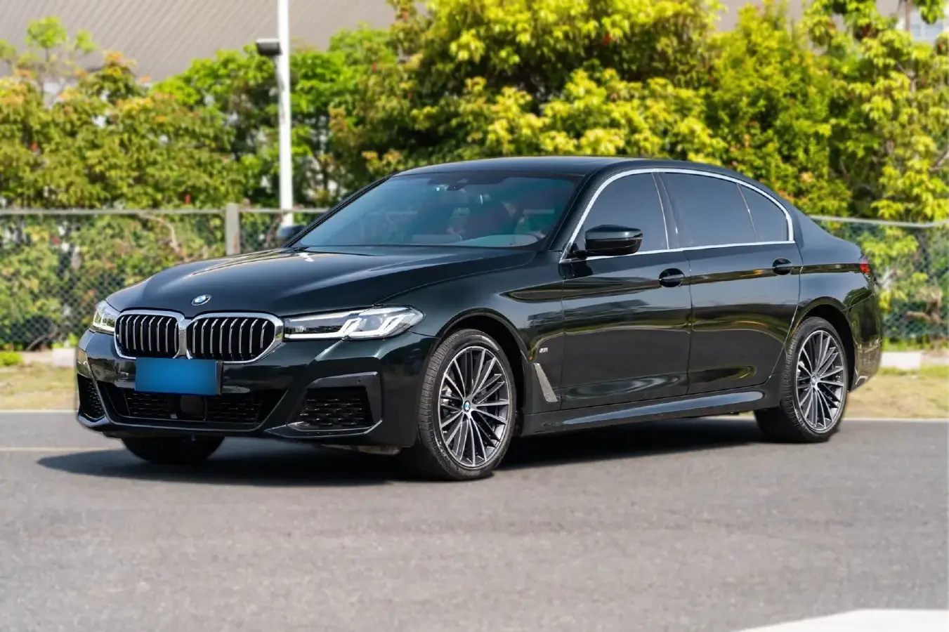 2022 BMW 5 Series 2.0T 252HP L4 8AT