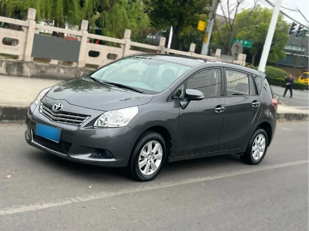 2014 Toyota Verso 1.8L 140HP L4 CVT