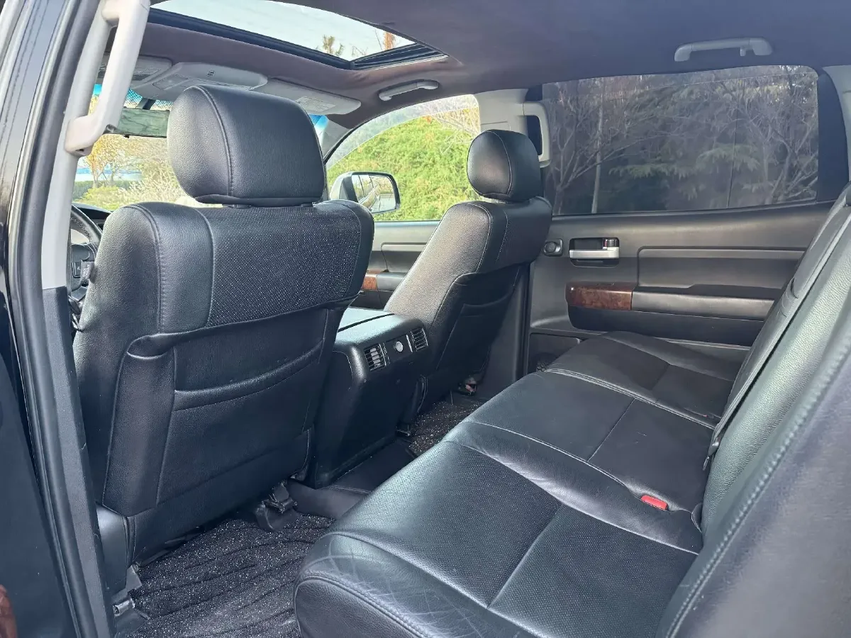 2011 Toyota Tundra 5.7L 386HP V8 6AT,autocango,china used car exporter,china ev exporter,chinese used car exporter,chinese used ev exporter